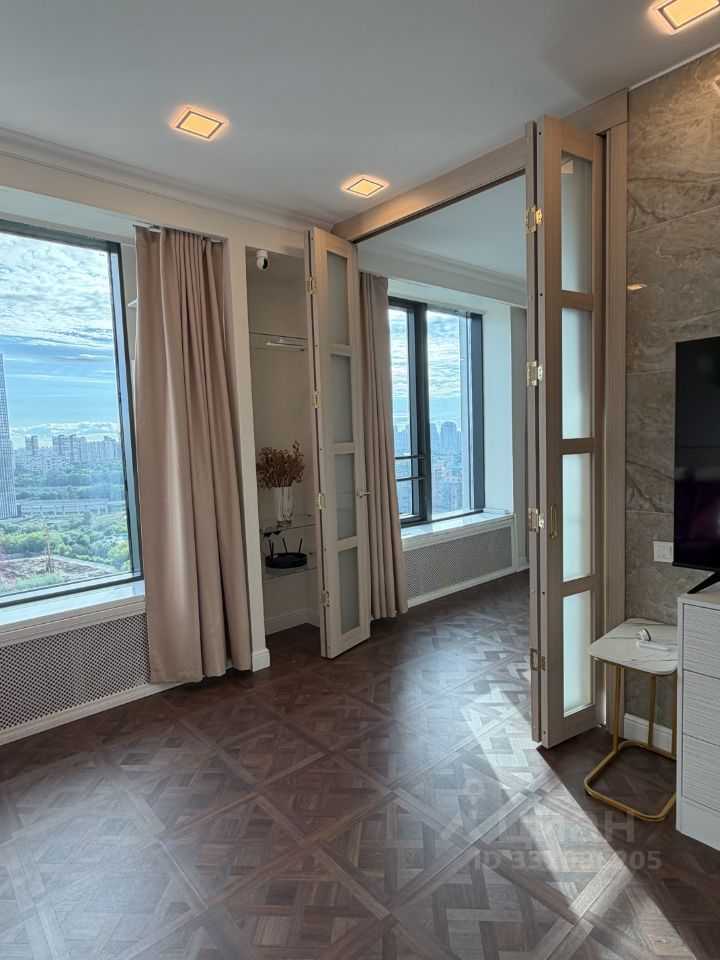 2-комнатная квартира, 70,5 м² — фотография 2