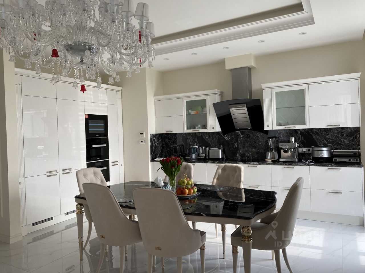 4-комнатная квартира, 165 м² — фотография 2