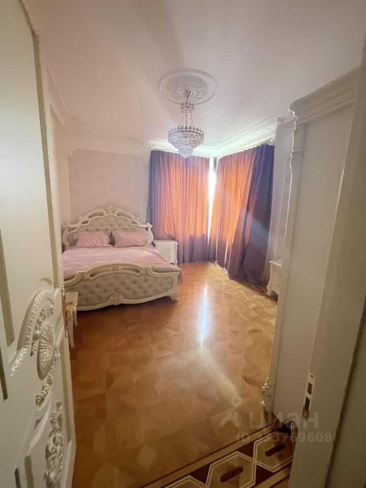 4-комнатная квартира, 178 м²