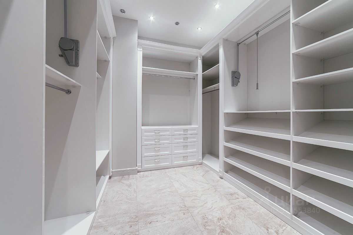 4-комнатная квартира, 200 м² — фотография 3