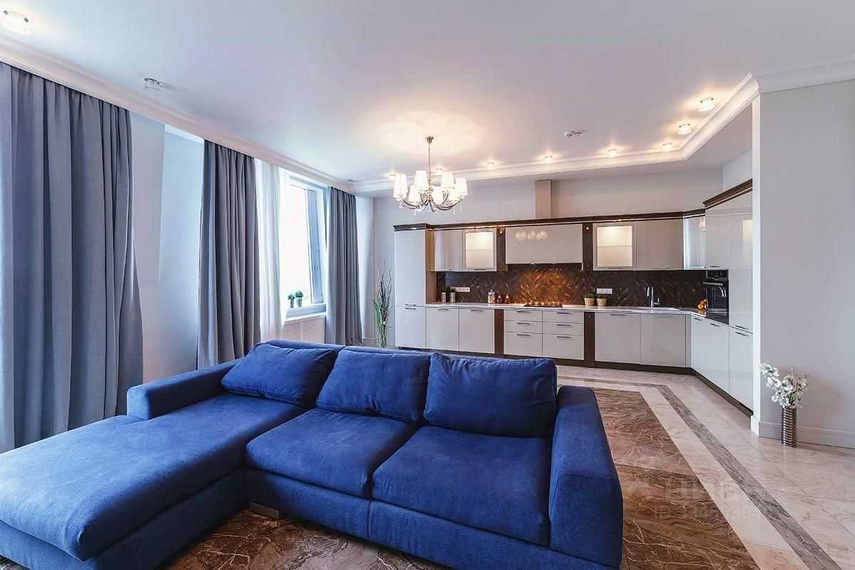 4-комнатная квартира, 200 м²