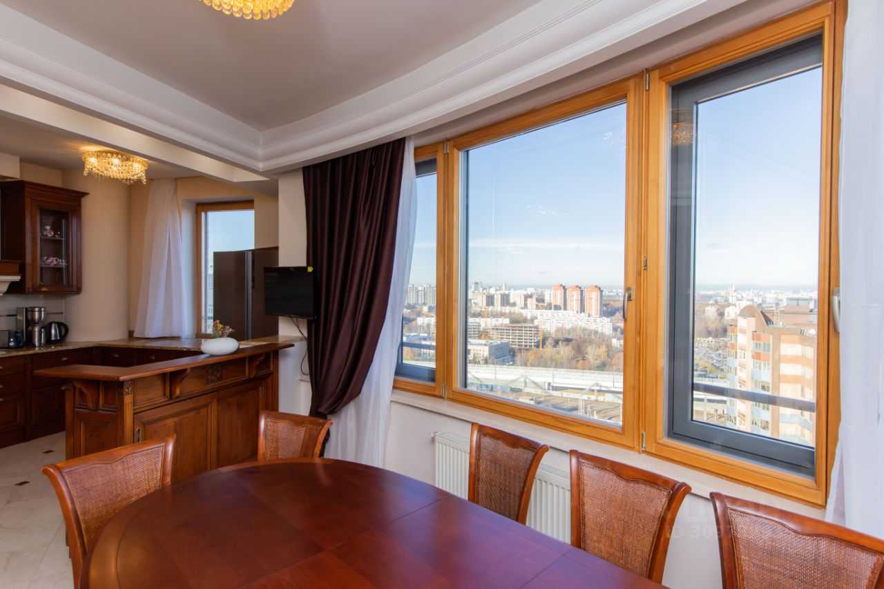 4-комнатная квартира, 230 м² — фотография 3