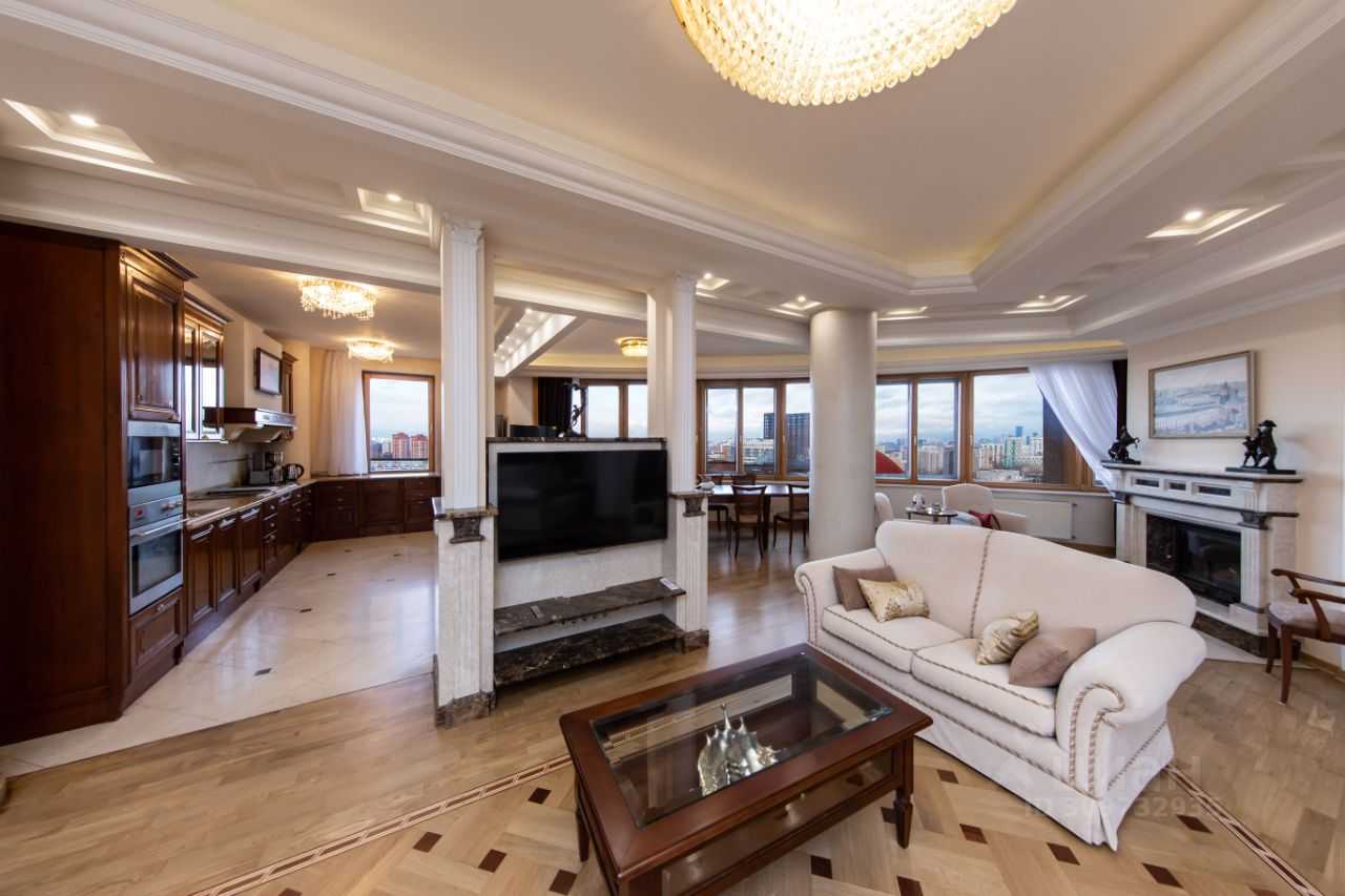 4-комнатная квартира, 230 м²