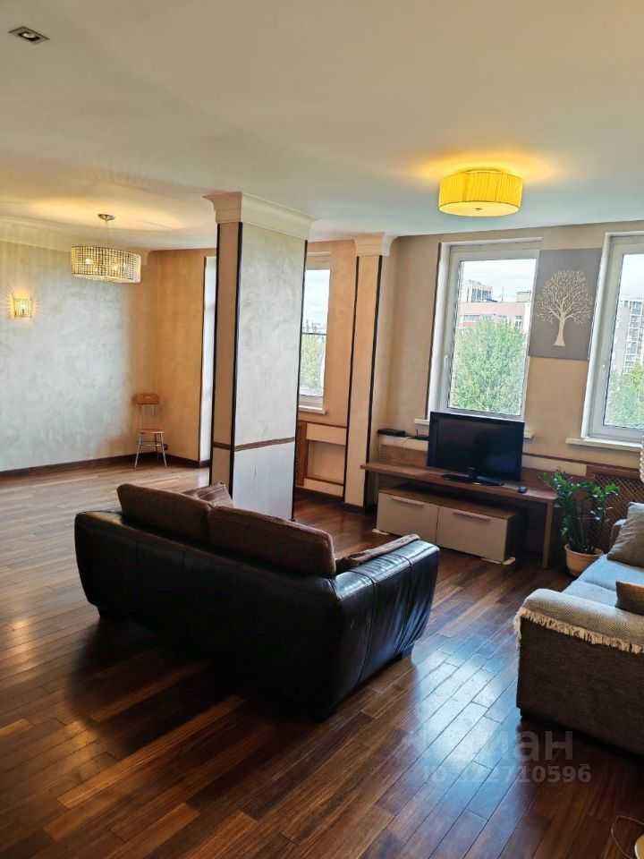 4-комнатная квартира, 120 м² — фотография 3