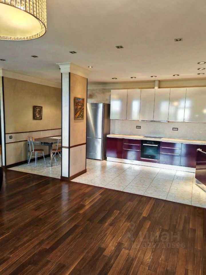 4-комнатная квартира, 120 м² — фотография 2