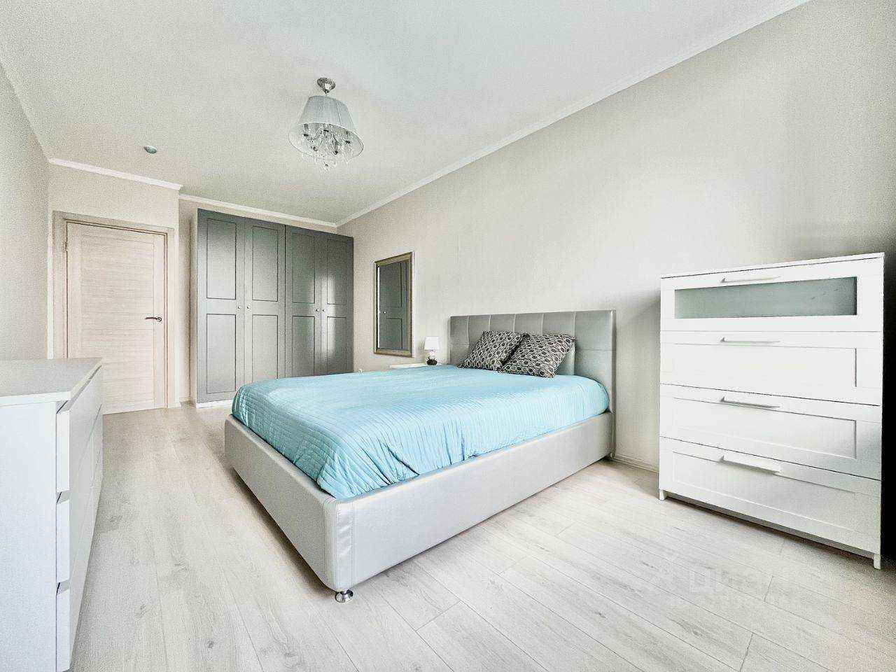 2-комнатная квартира, 67 м² — фотография 2