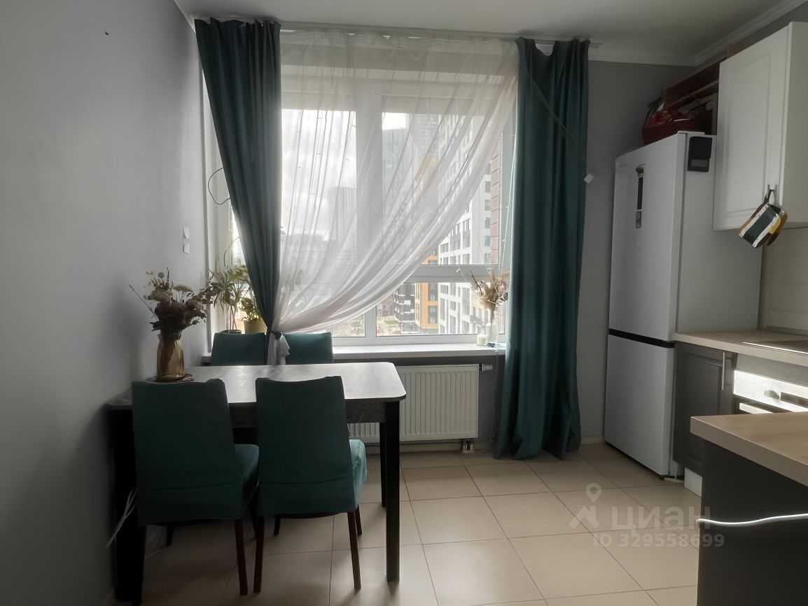 2-комнатная квартира, 60,3 м² — фотография 2