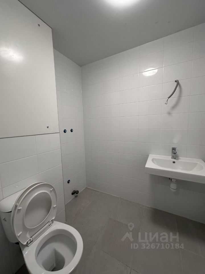 2-комнатная квартира, 61,8 м² — фотография 2