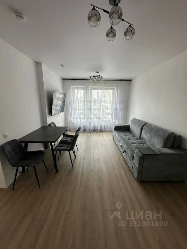 2-комнатная квартира, 57,5 м² — фотография 2