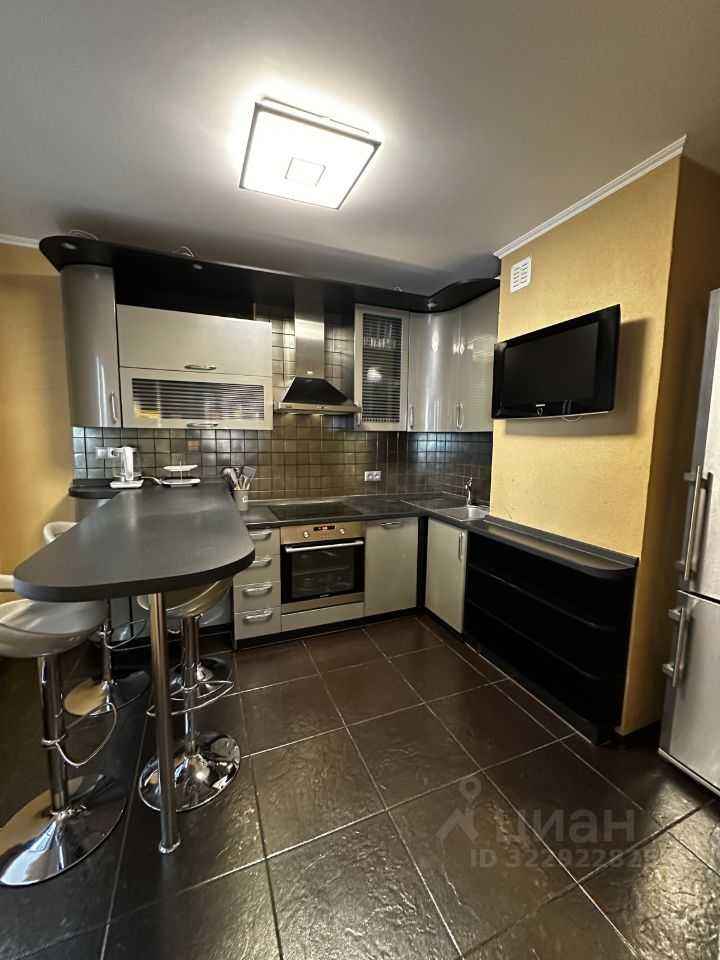 2-комнатная квартира, 56 м² — фотография 2