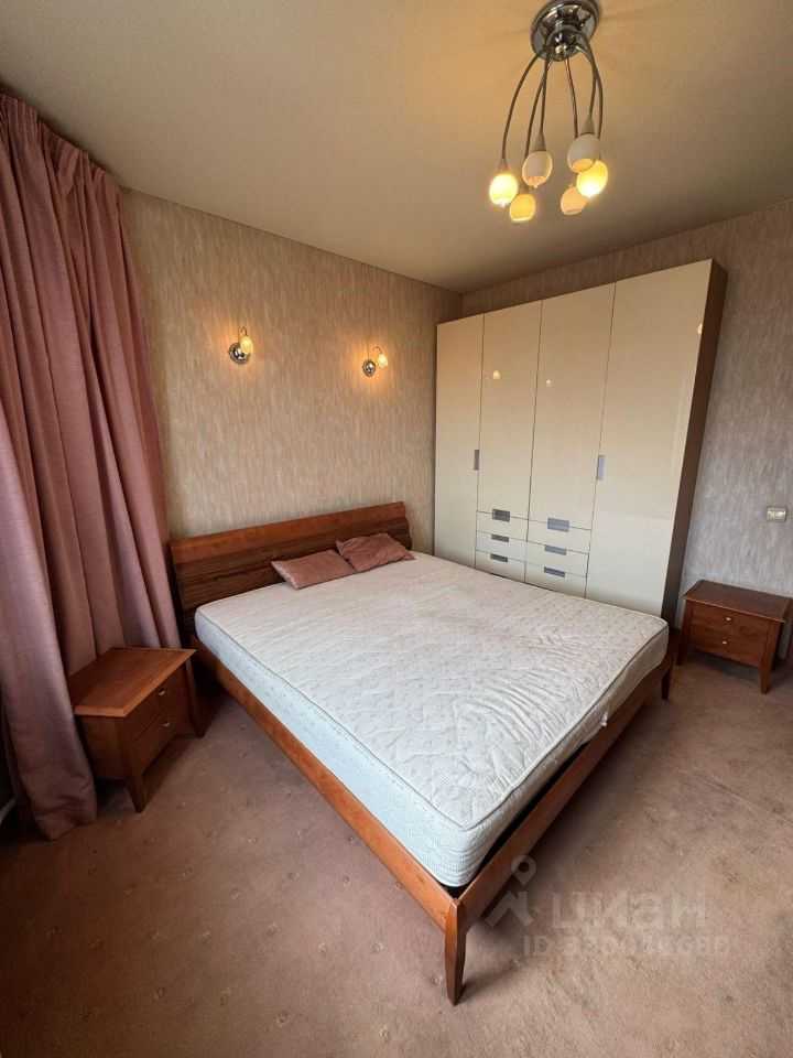 2-комнатная квартира, 55 м² — фотография 2