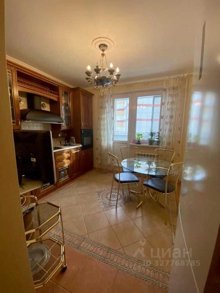 2-комнатная квартира, 67 м² — фотография 3