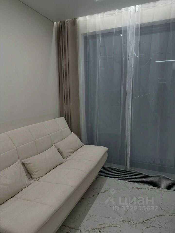 1-комнатная квартира, 35 м² — фотография 2