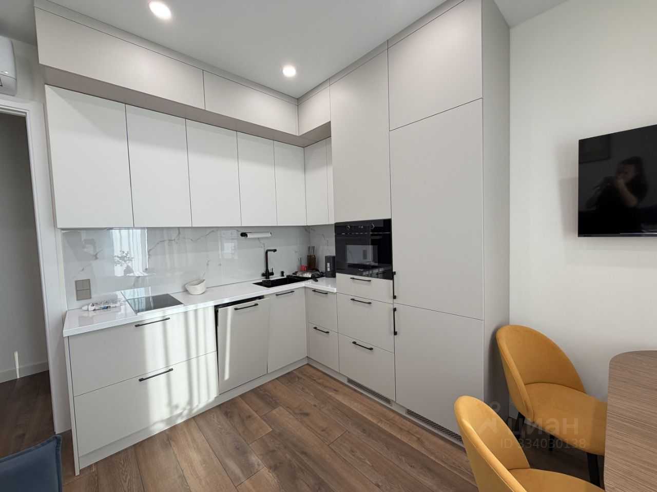 1-комнатная квартира, 42 м² — фотография 3