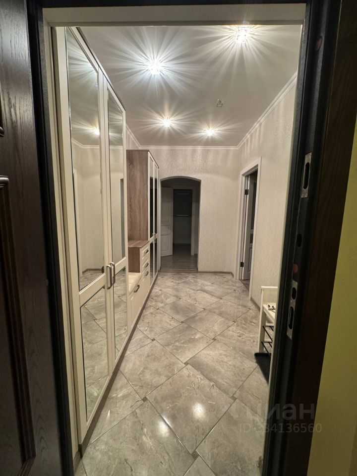 2-комнатная квартира, 71 м² — фотография 3