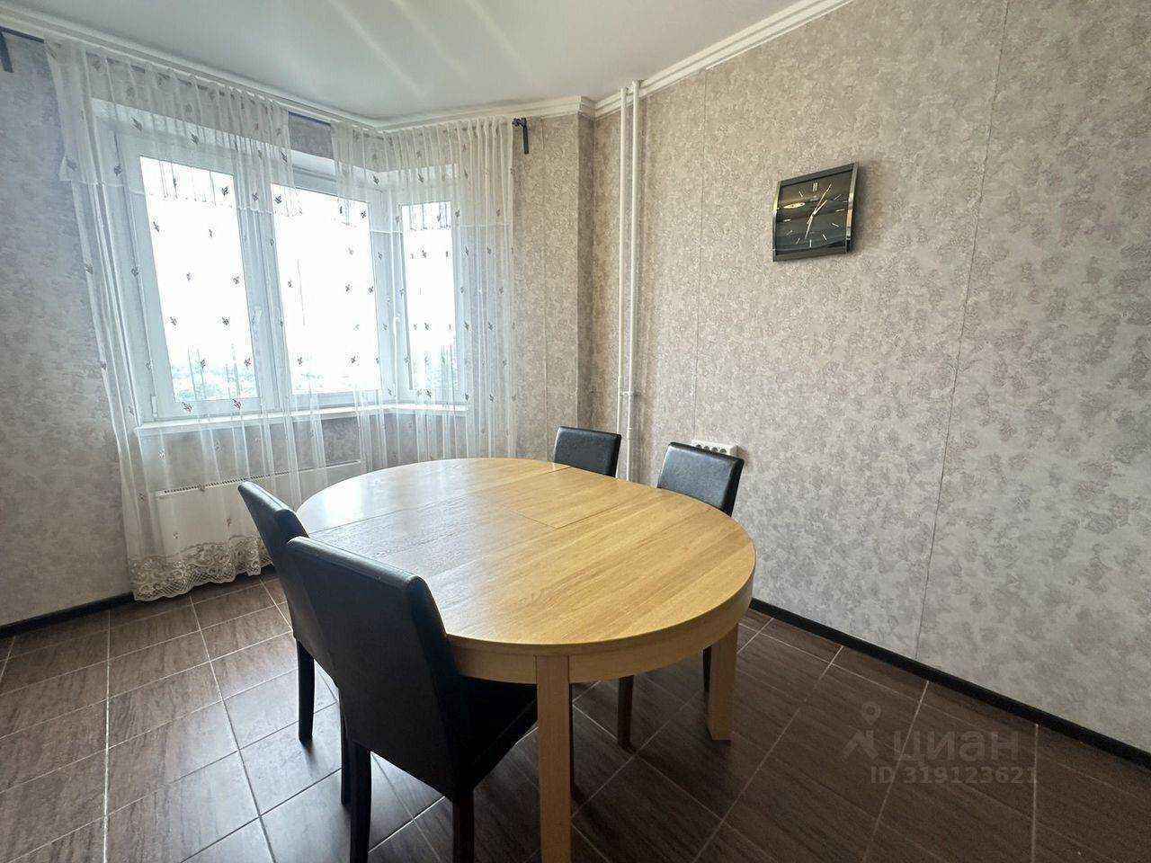 3-комнатная квартира, 80 м² — фотография 2