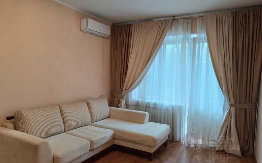 1-комнатная квартира, 35,2 м² — фотография 2