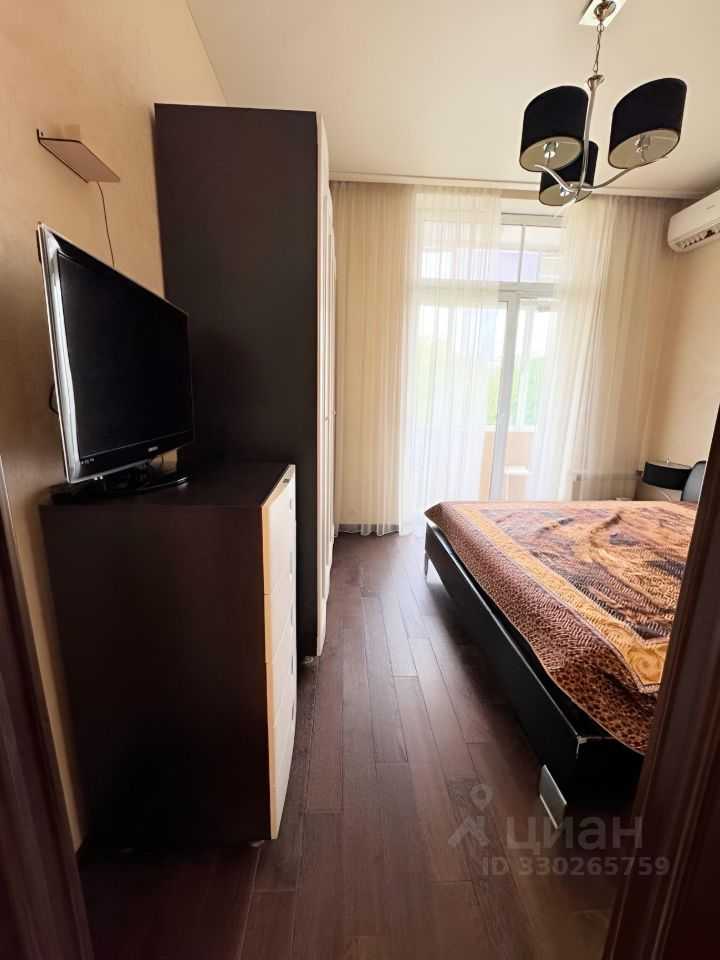 2-комнатная квартира, 56 м² — фотография 2