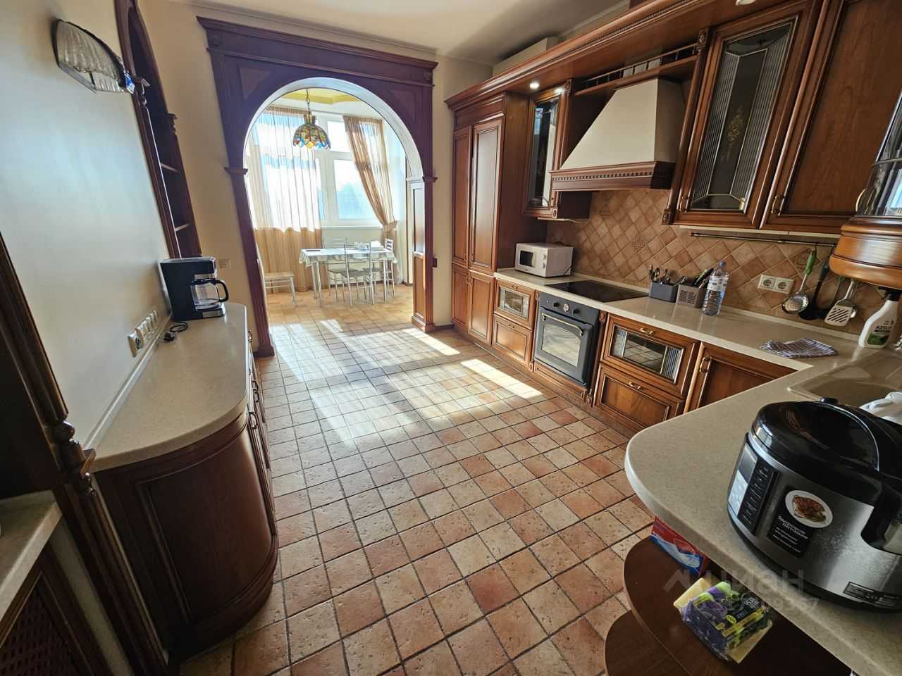 4-комнатная квартира, 155 м² — фотография 3