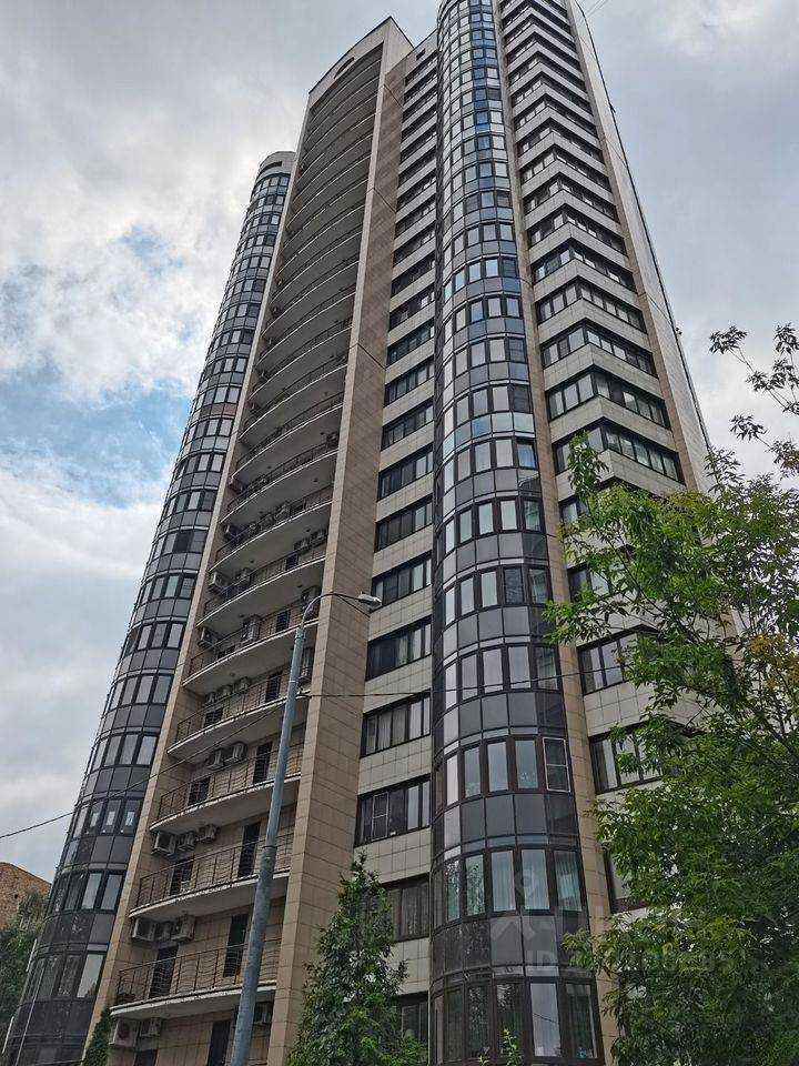 4-комнатная квартира, 140 м² — фотография 3