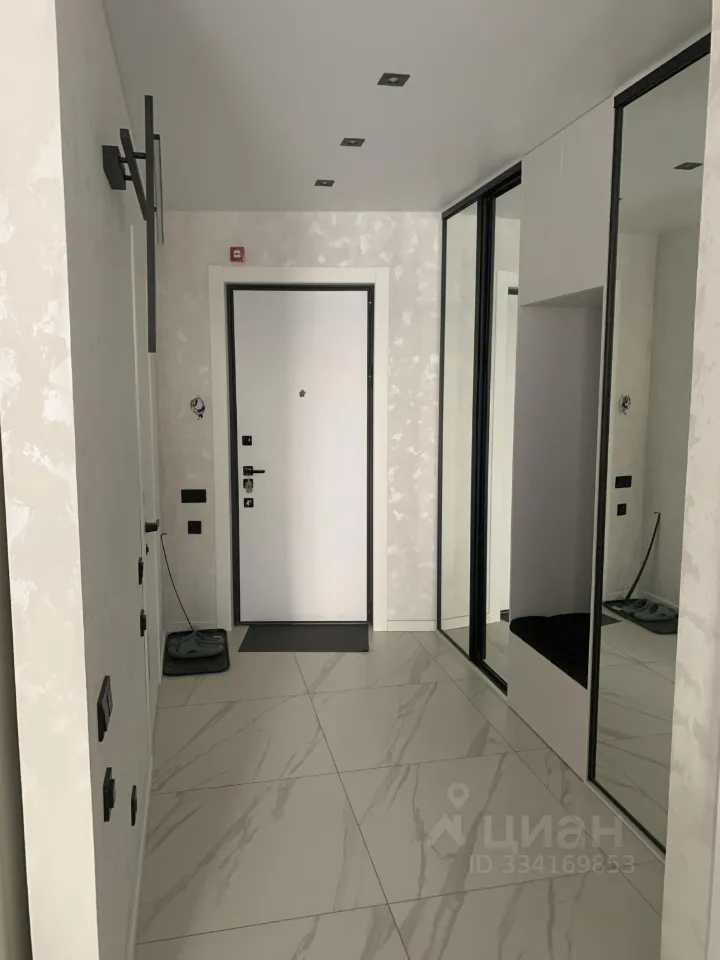 2-комнатная квартира, 66 м² — фотография 3