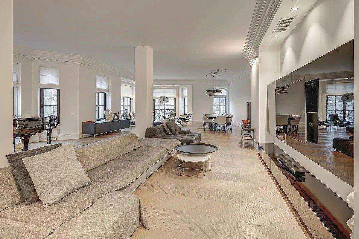 4-комнатная квартира, 300 м² — фотография 3