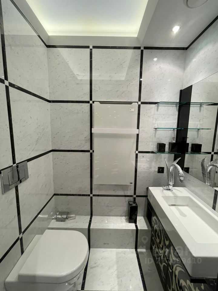 5-комнатная квартира, 300 м² — фотография 2