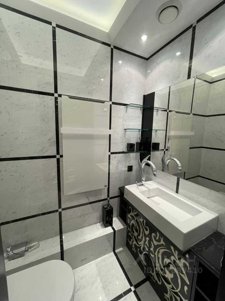 5-комнатная квартира, 300 м² — фотография 3