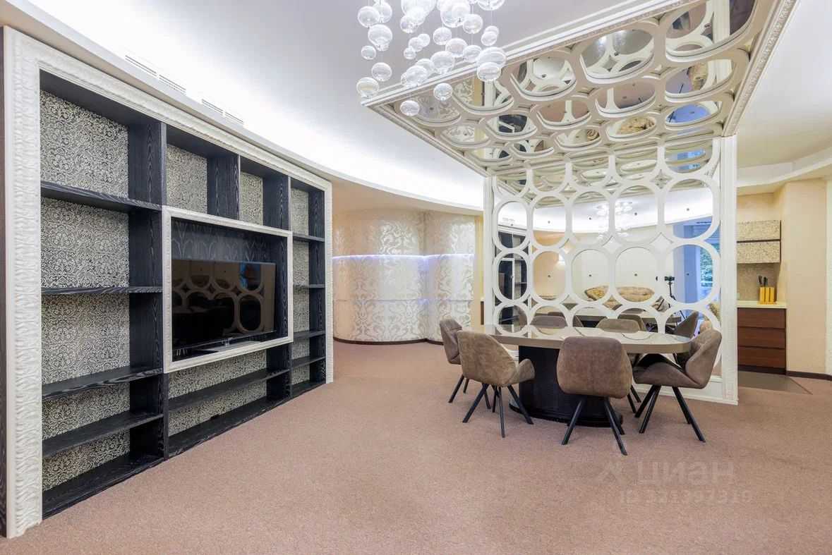 5-комнатная квартира, 227 м²