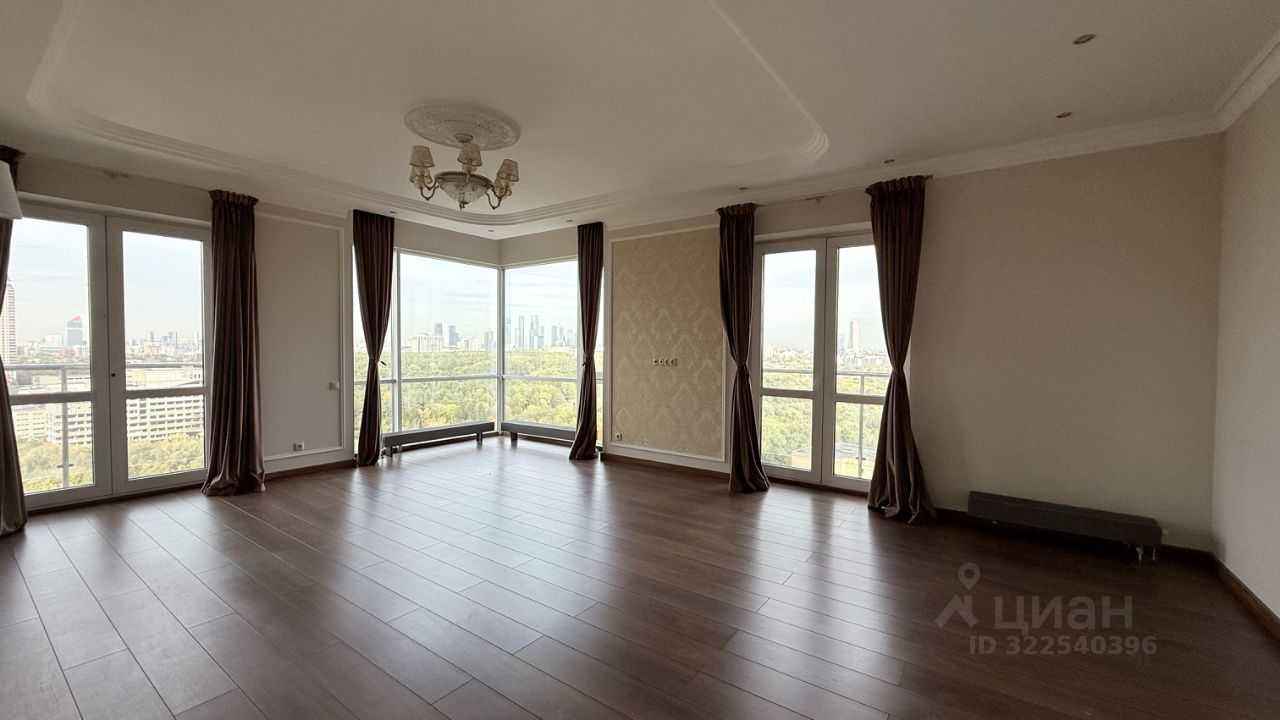 4-комнатная квартира, 253 м² — фотография 2