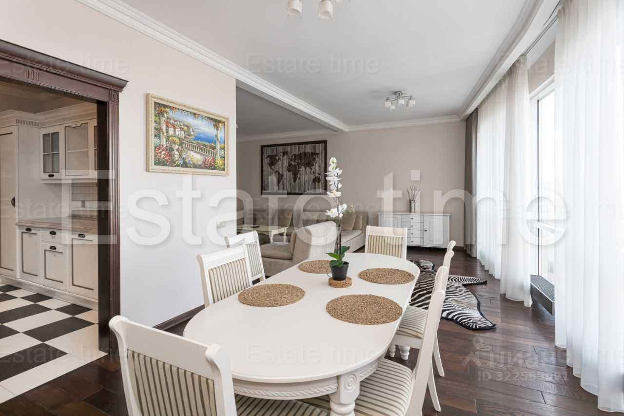 4-комнатная квартира, 170 м² — фотография 2