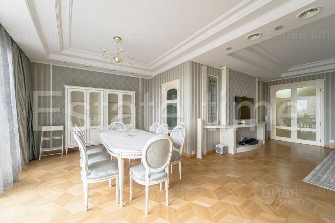 4-комнатная квартира, 217 м² — фотография 3