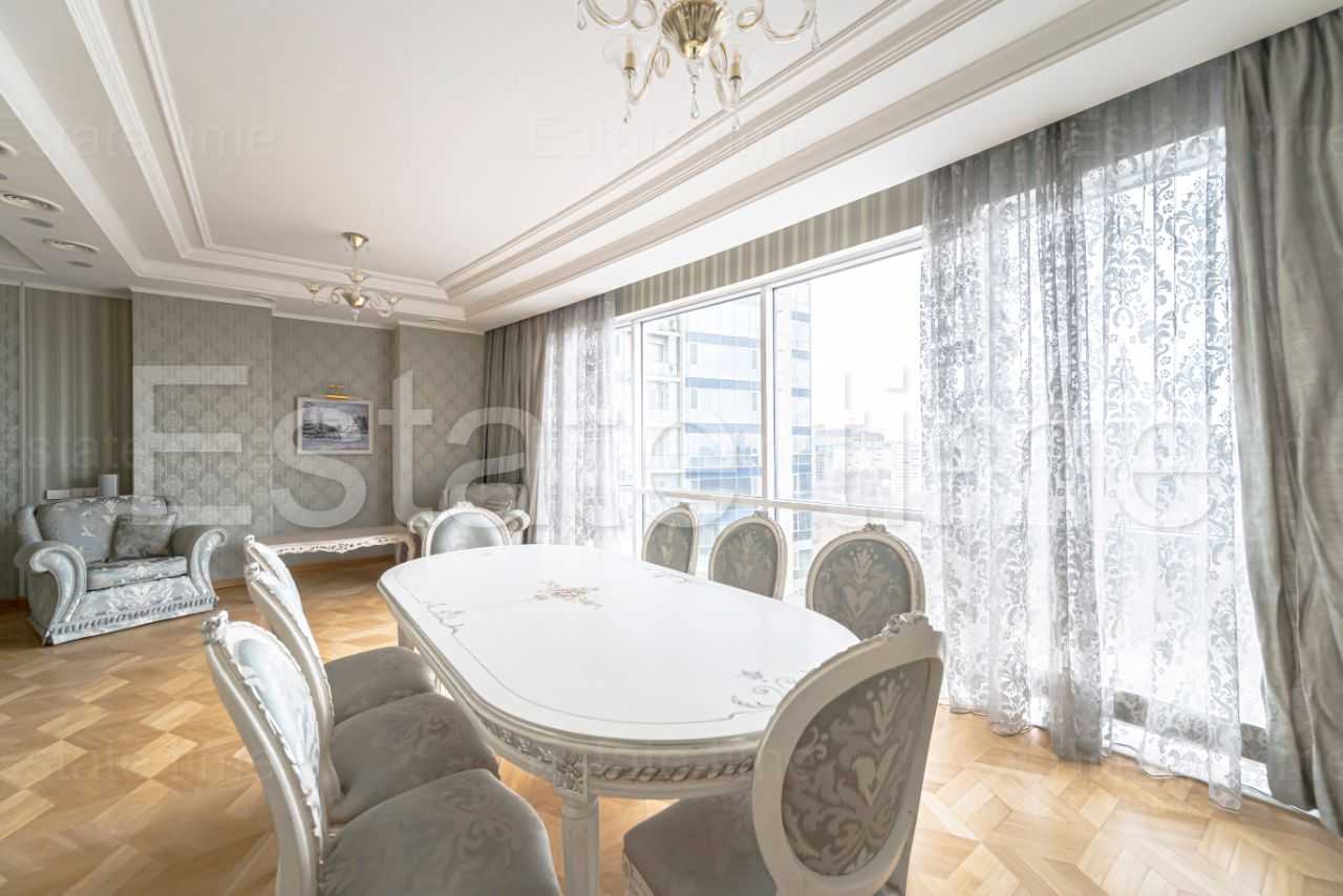 4-комнатная квартира, 217 м² — фотография 2