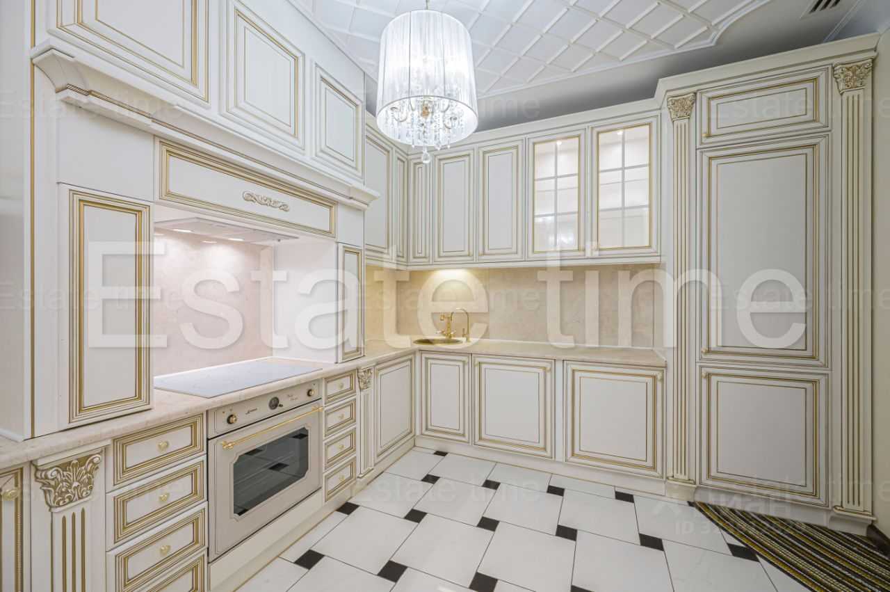 3-комнатная квартира, 130 м²