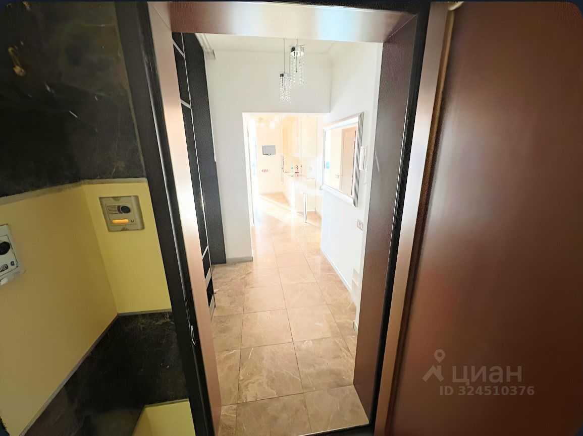 1-комнатная квартира, 90 м² — фотография 2