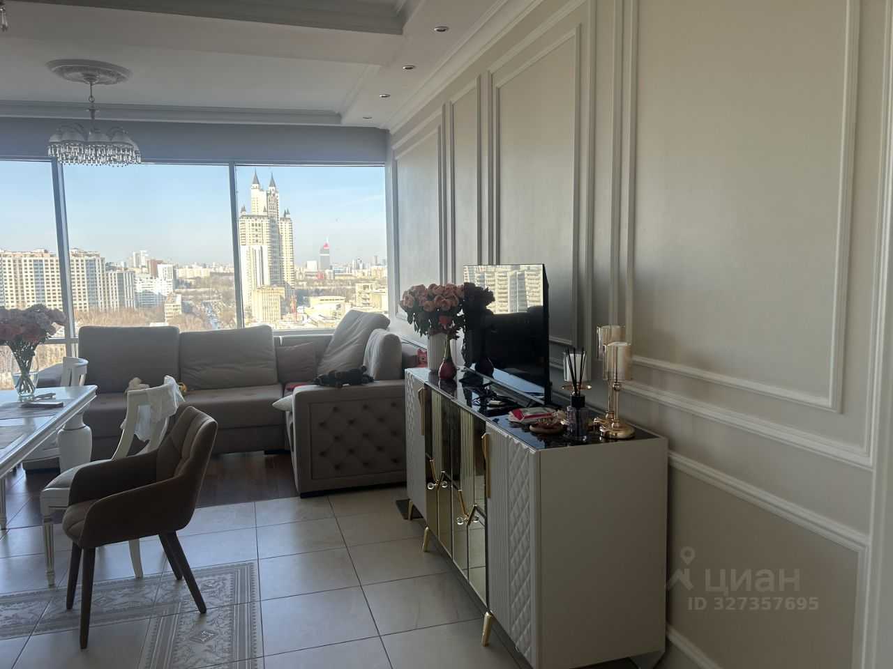 4-комнатная квартира, 250 м² — фотография 2