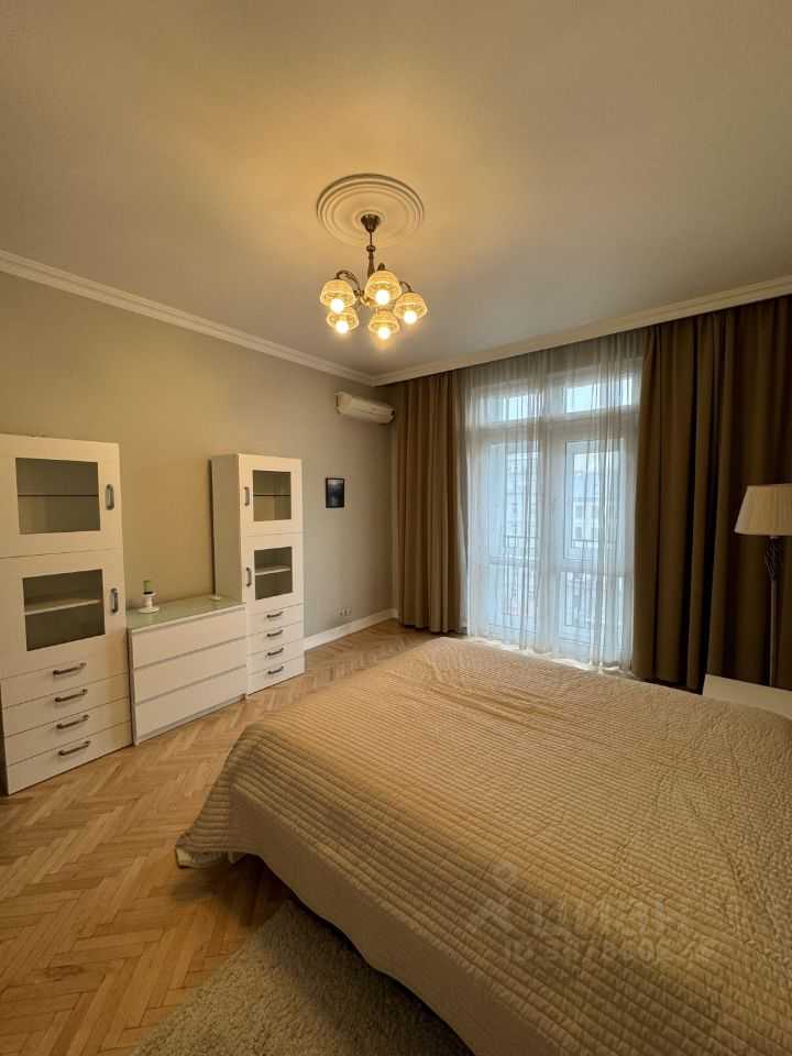 2-комнатная квартира, 70 м² — фотография 2