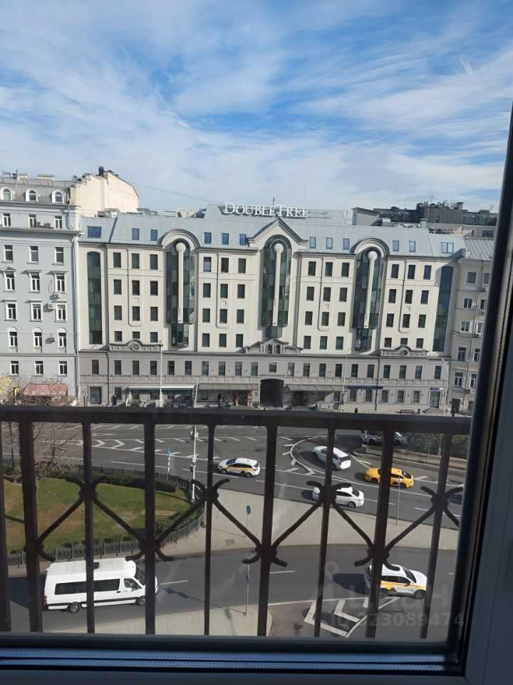 2-комнатная квартира, 67,4 м² — фотография 2