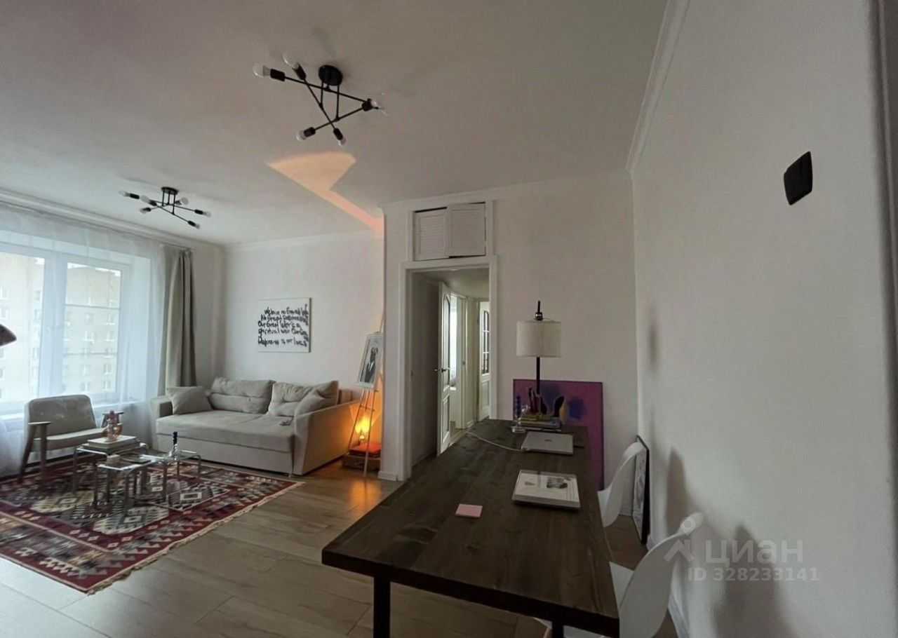 2-комнатная квартира, 55 м² — фотография 2