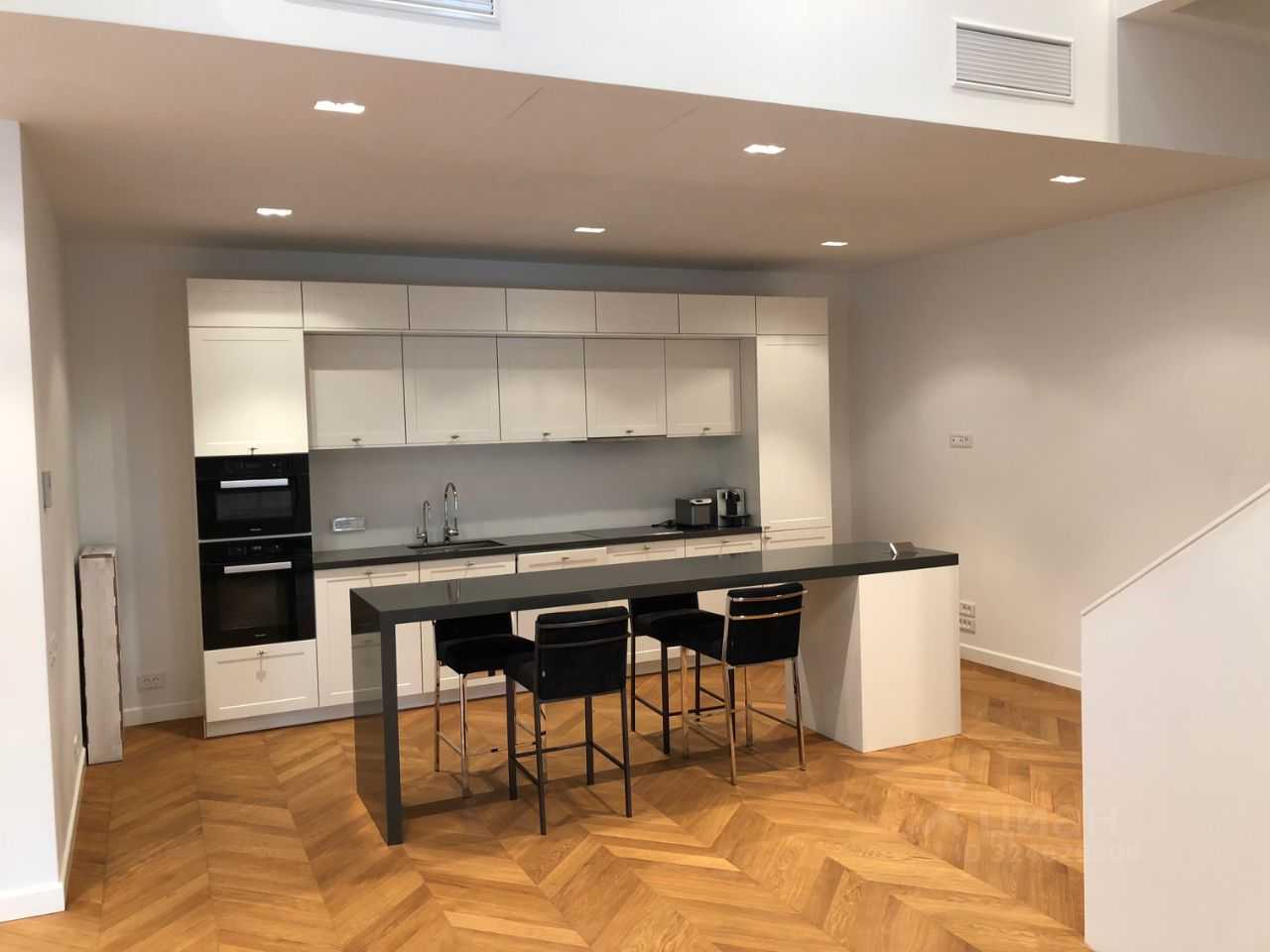 2-комнатная квартира, 132,2 м² — фотография 2
