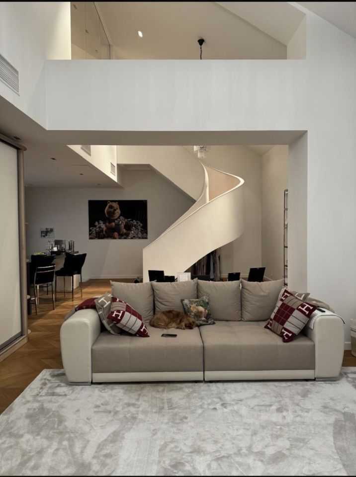 2-комнатная квартира, 132,2 м²