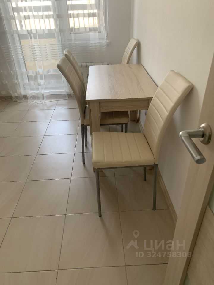 4-комнатная квартира, 108 м² — фотография 3