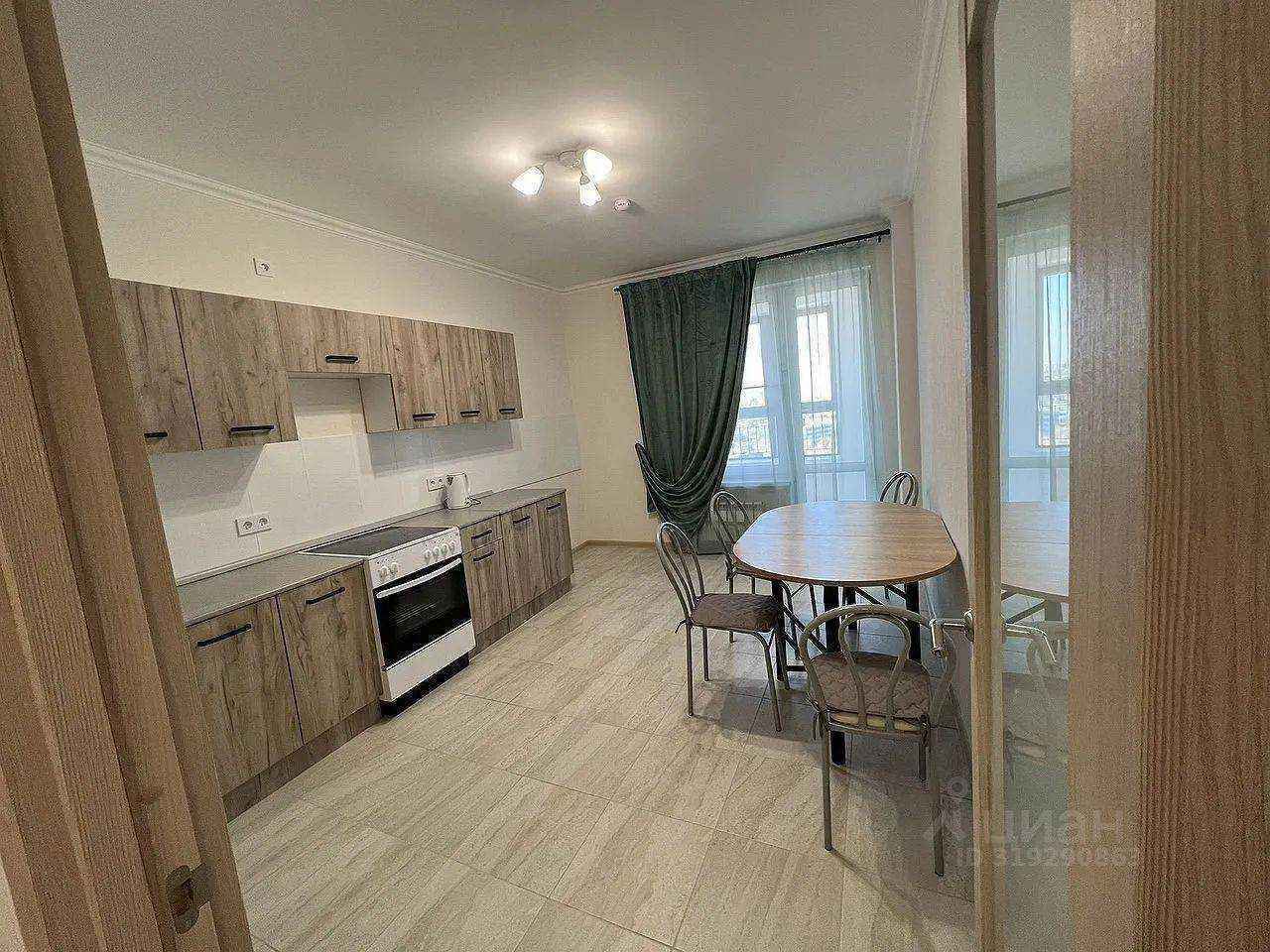 2-комнатная квартира, 72 м² — фотография 2
