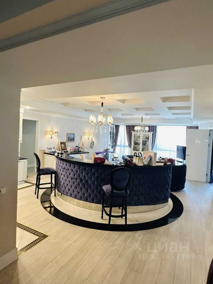 4-комнатная квартира, 192 м²