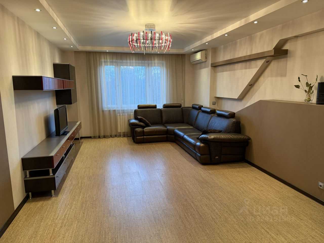 4-комнатная квартира, 115 м² — фотография 3