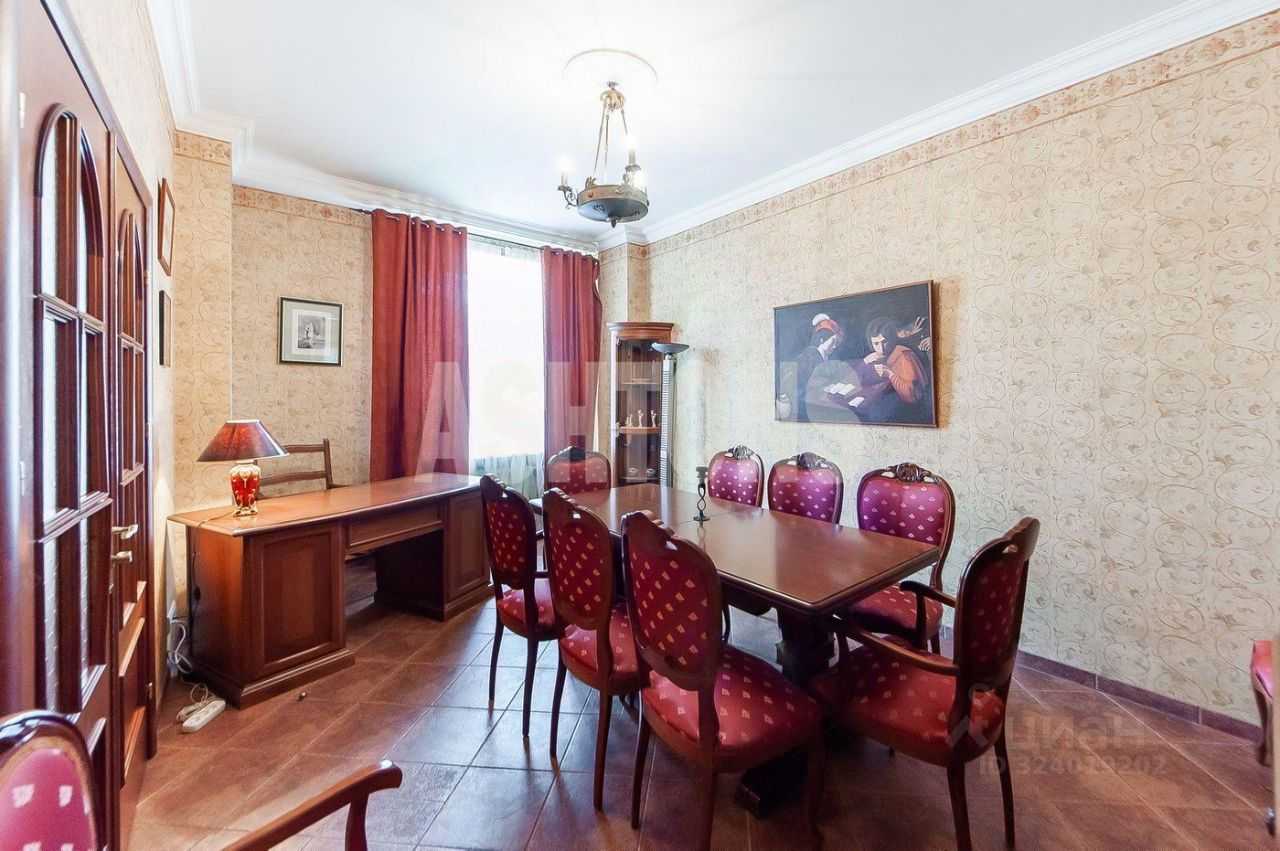 4-комнатная квартира, 120 м² — фотография 3