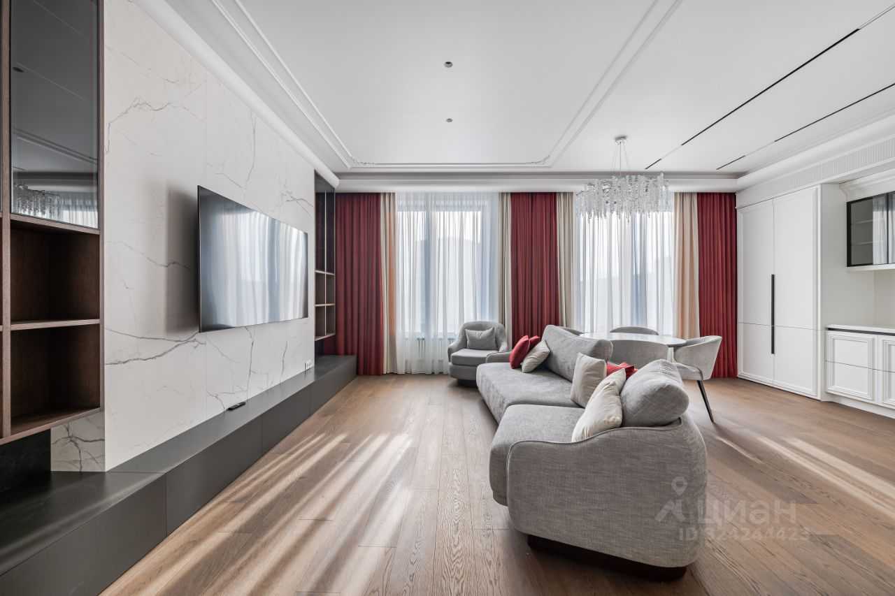 4-комнатная квартира, 130 м² — фотография 3