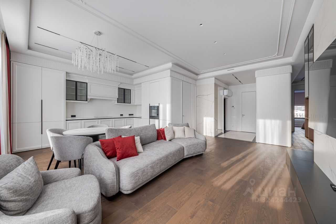 4-комнатная квартира, 130 м²