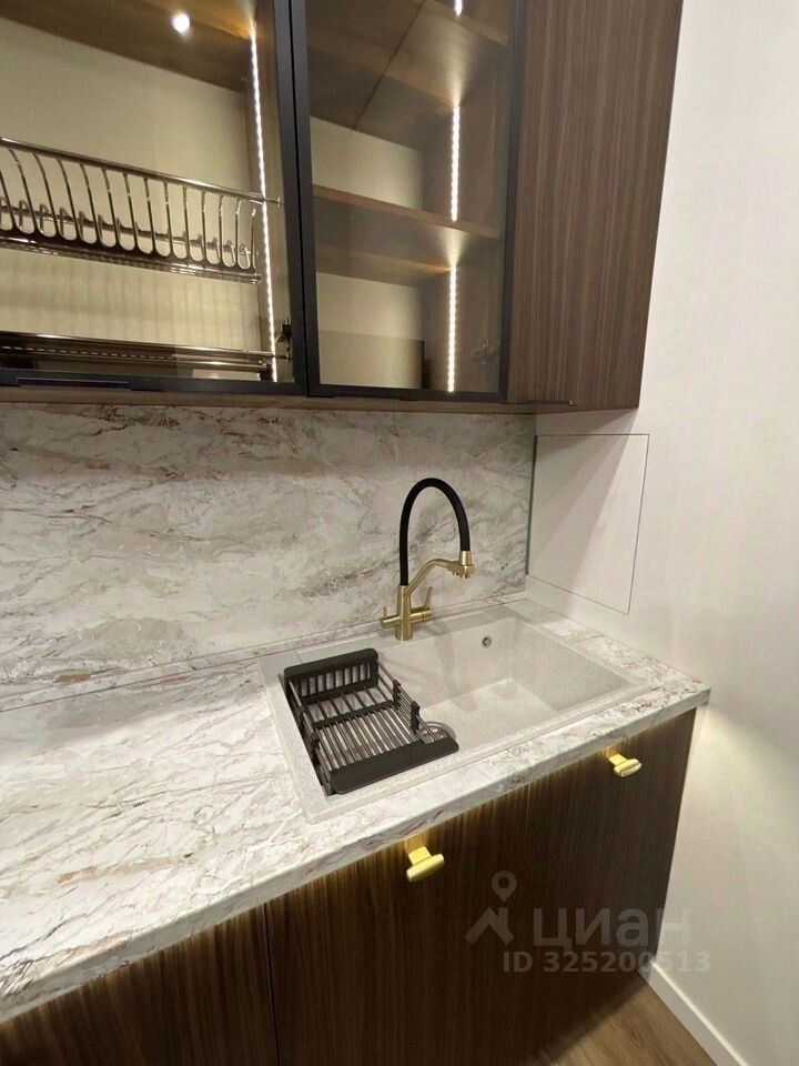 5-комнатная квартира, 130 м² — фотография 2