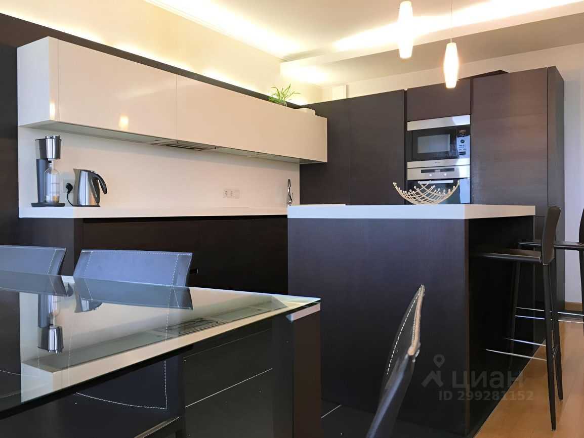 4-комнатная квартира, 155 м²